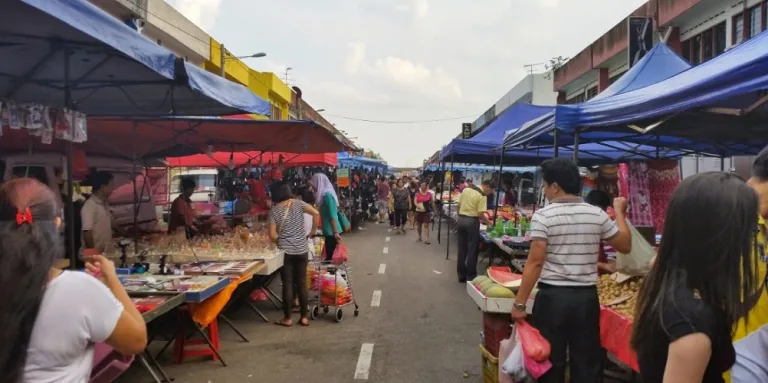 Jalan Permas Jaya Pasar Malam